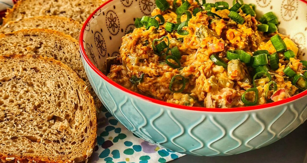 “No-fish” tempeh spread