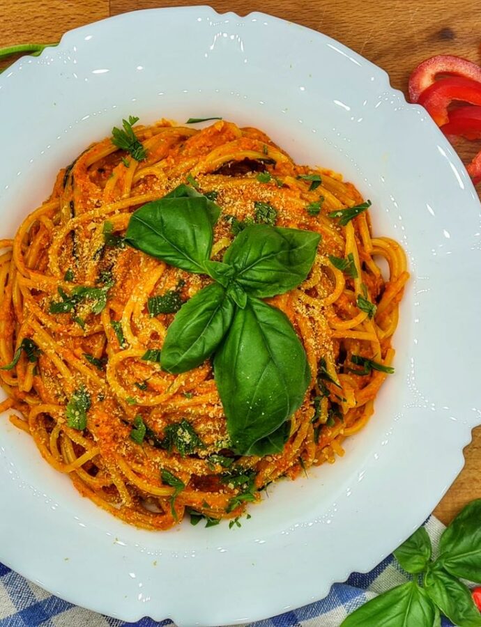 Špagety s pečenou paprikou