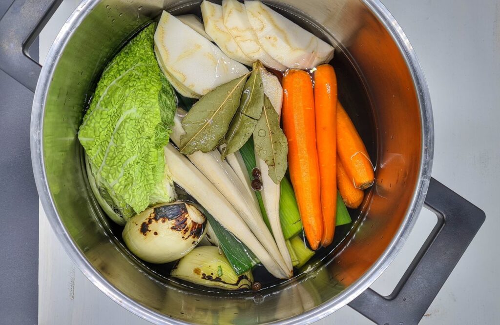 zelenina v hrnci