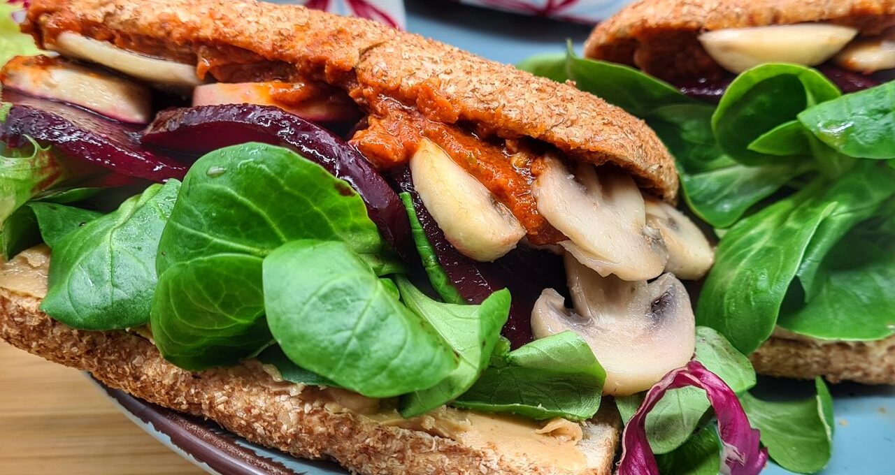 Sicilský sendvič s červenou řepou