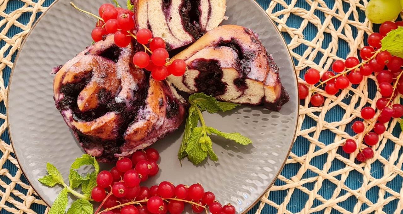 Blueberry rolls